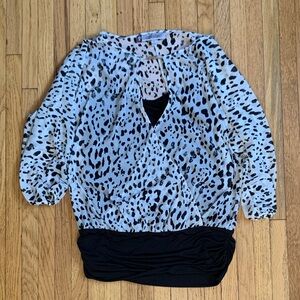 Jennifer Lopez B&W Cheetah Print Sheer Loose Lined Blouse